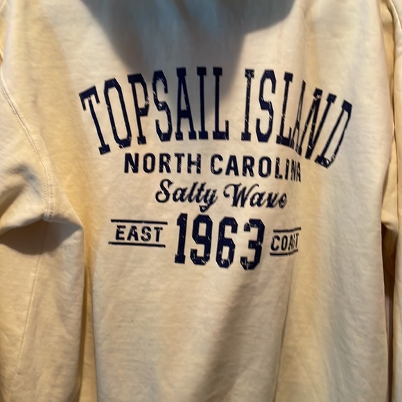 Salty wave collection, sweat jacket ,size med never worn - Picture 8 of 9